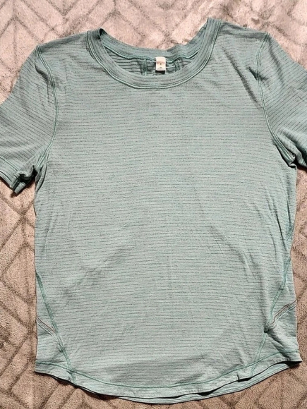 lululemon Love Curved-Hem Crewneck T-Shirt Short Sleeve Athletic Top in Green